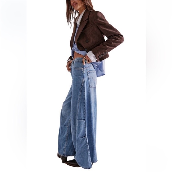 Free People We The Free Westward Demi Jeans - Picture 4 of 9